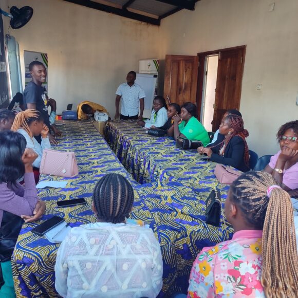 ANANDJIRA capacita membros em Saúde Sexual e Reprodutiva, Direitos Humanos e Apoio Psicossocial